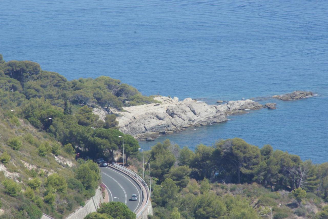 Total Sea View Grimaldi Apartment Ventimiglia Exterior foto