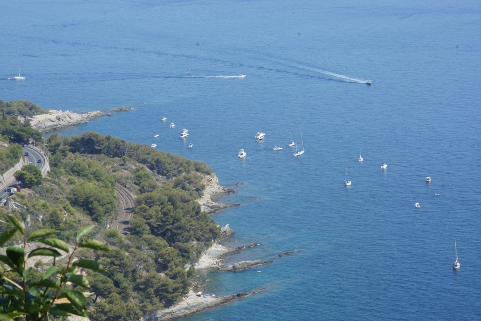 Total Sea View Grimaldi Apartment Ventimiglia Exterior foto