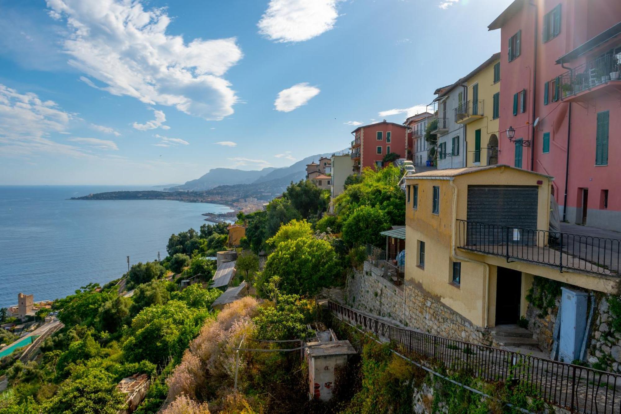 Total Sea View Grimaldi Apartment Ventimiglia Exterior foto